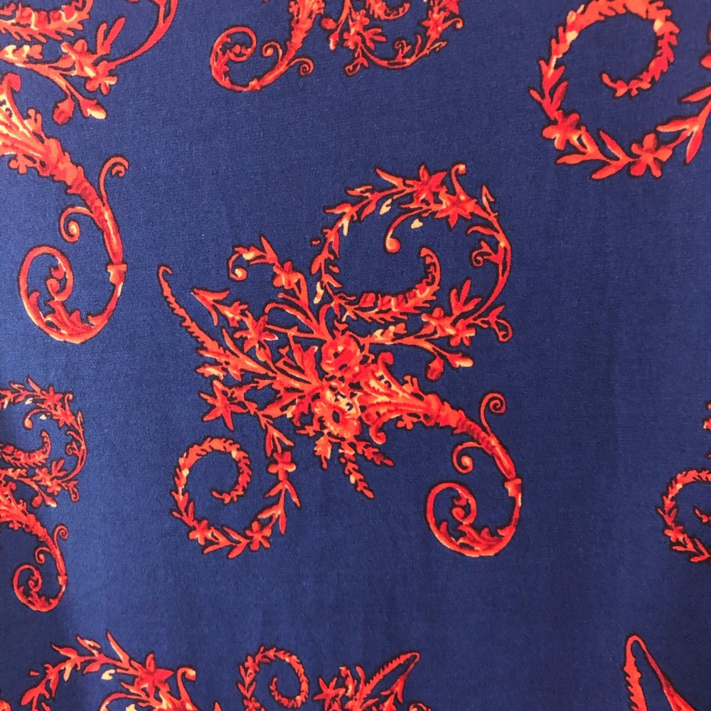 LuLaRoe blue and red print tunic
